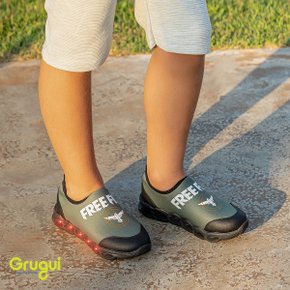 01 tenis infantil menino game led pisou piscou